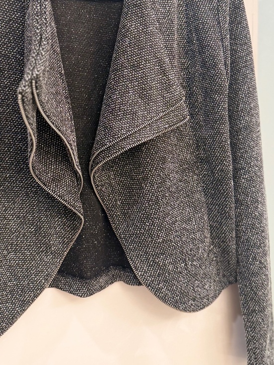 Have Women’s Metallic Textured Open-Front Blazer – Chic Waterfall Drape - Picture 5 of 6